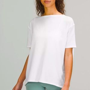 Lululemon Back In Action Short Sleeve - White - Size 8